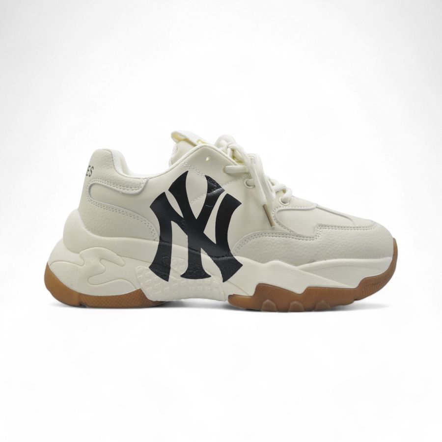 Giày Thể Thao Nữ TGG 9850 Màu Trắng Kem Chữ NY Size 36