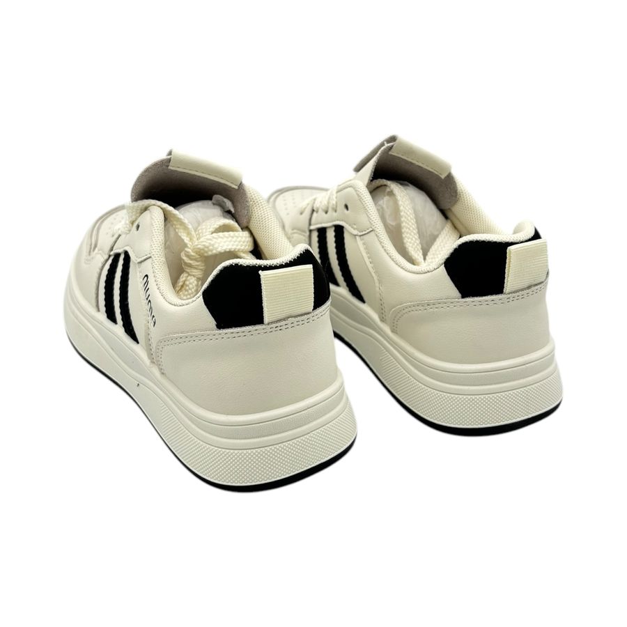 Giày Thể Thao Nữ TGG D55 Màu Trắng Phối Kẻ Đen Size 37