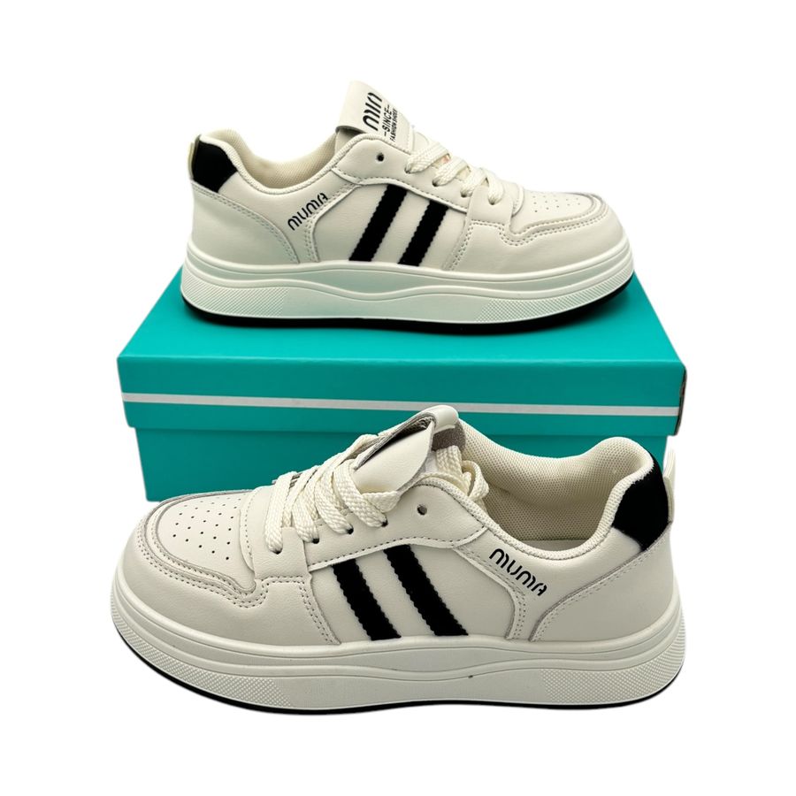 Giày Thể Thao Nữ TGG D55 Màu Trắng Phối Kẻ Đen Size 39