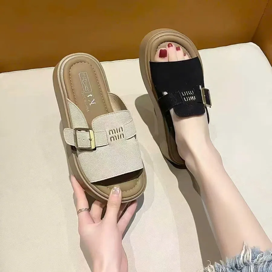 Dép Nữ TGG 2025-6 Màu Be Quai Da Lộn Size 39