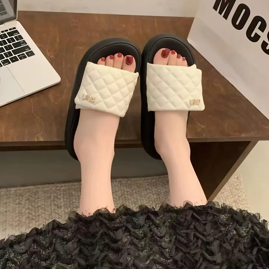 Dép Nữ TGG 6336-2 Màu Trắng Da Mềm Size 39