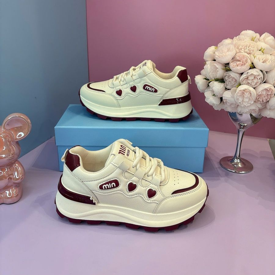 Giày Thể Thao Nữ TGG 8811 Màu Trắng Phối Đỏ Size 36