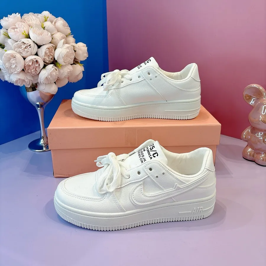 Giày Thể Thao Nữ TGG AJ008 Viền Trắng Dây Trắng Size 38