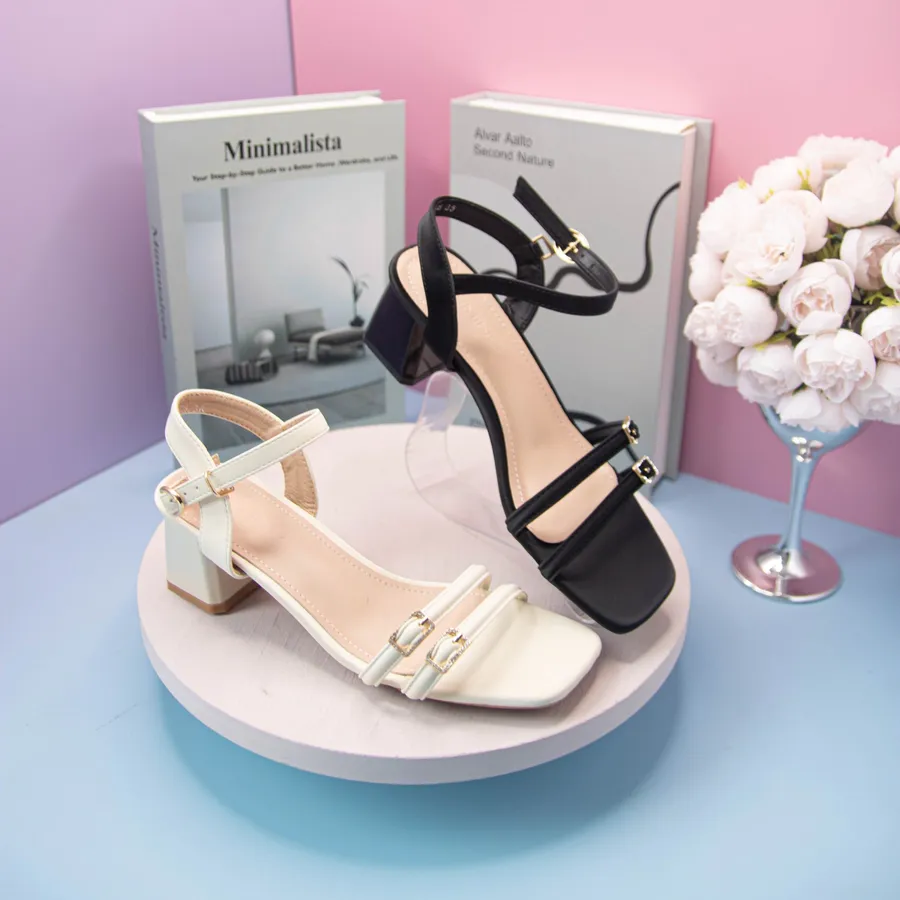 Dép Cao Gót Nữ TGG 666-35 Màu Đen Da Mềm Quai Đính Đá Size 38