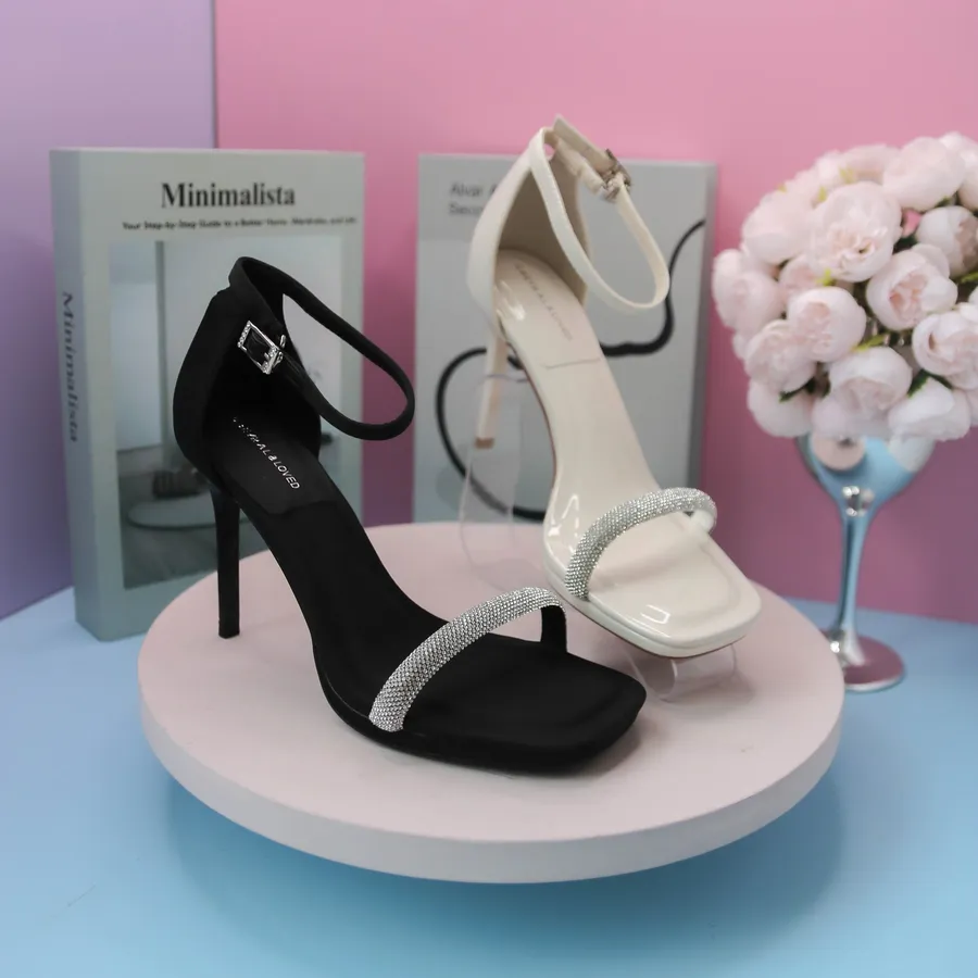 Dép Cao Gót Nữ TGG 899-1 Màu Đen Da Mịn Quai Đính Đá Size 35