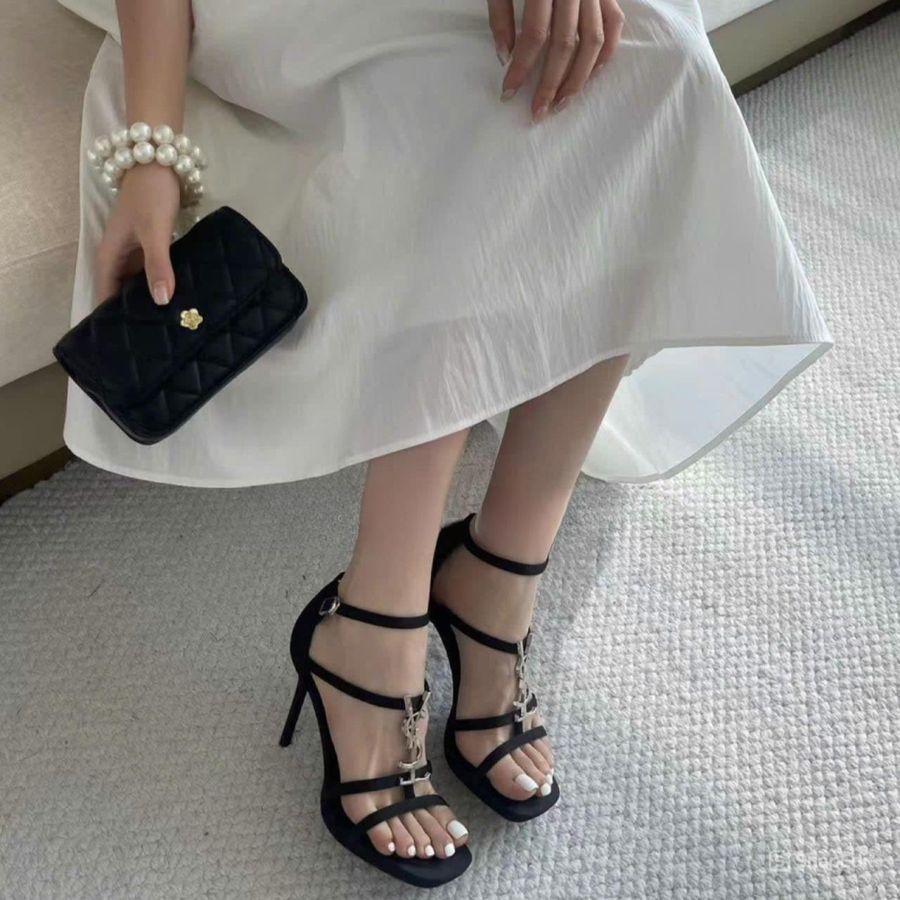 Dép Cao Gót Nữ TGG 899-3 Màu Đen Da Mịn Phối Chữ YSL Size 38