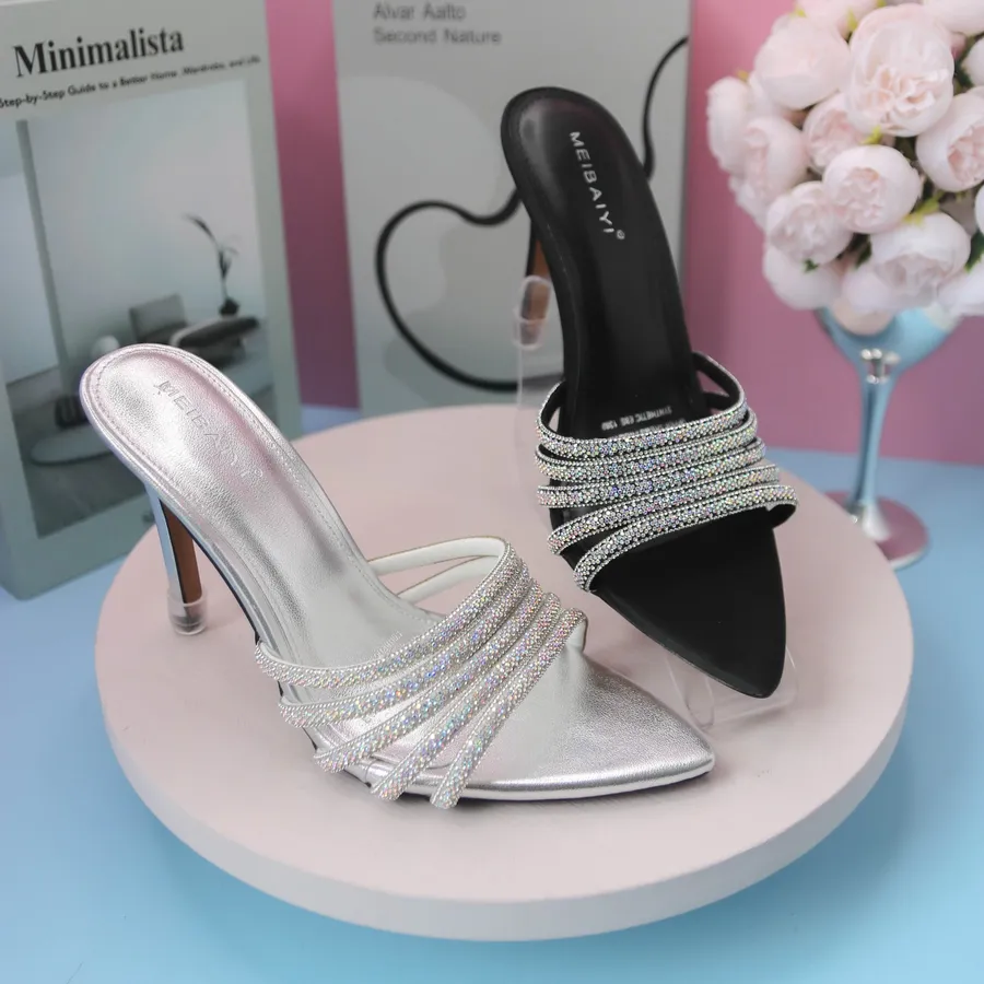 Dép Cao Gót Nữ TGG HM-01 Màu Đen Quai Đính Đá Size 38