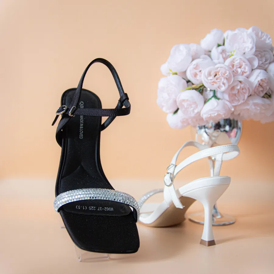 Dép Cao Gót Nữ TGG M962-32 Màu Đen Quai Đính Đá Size 35
