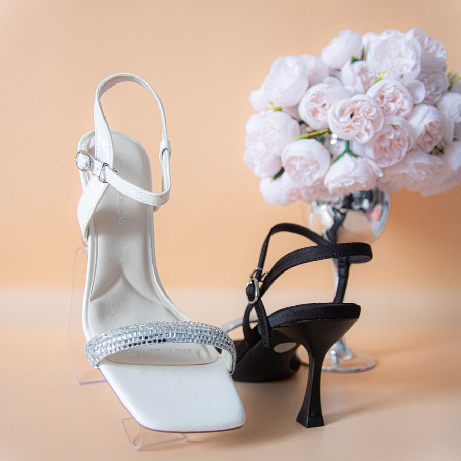 Dép Cao Gót Nữ TGG M962-32 Màu Kem Quai Đính Đá Size 36