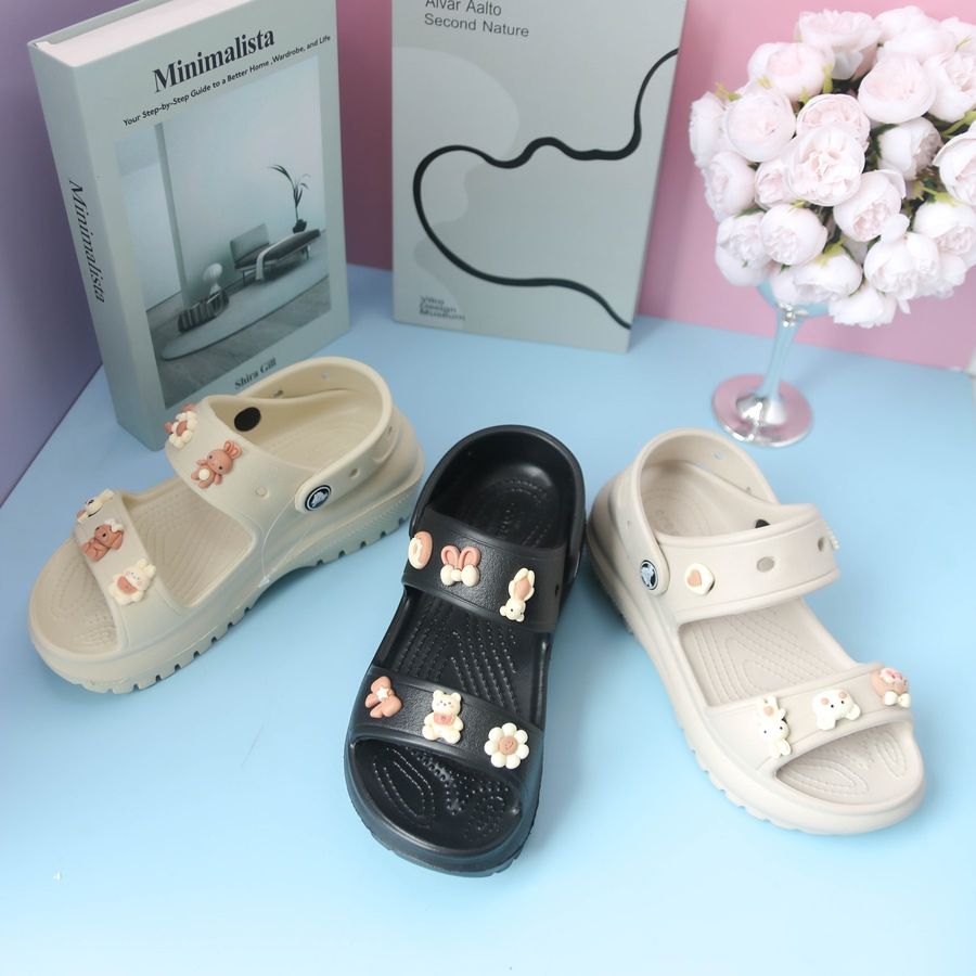 Dép Crocs Nữ TGG 2015 Màu Đen Quai Đính Charm Size 36