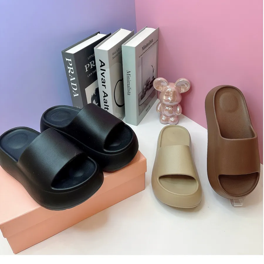 Dép nữ đế cao quai ngang TGG 2004 màu be size 35-36