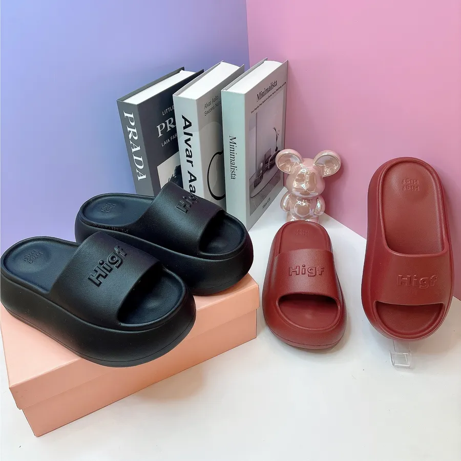 Dép quai ngang nữ TGG 2003 Higf màu đỏ size 35-36