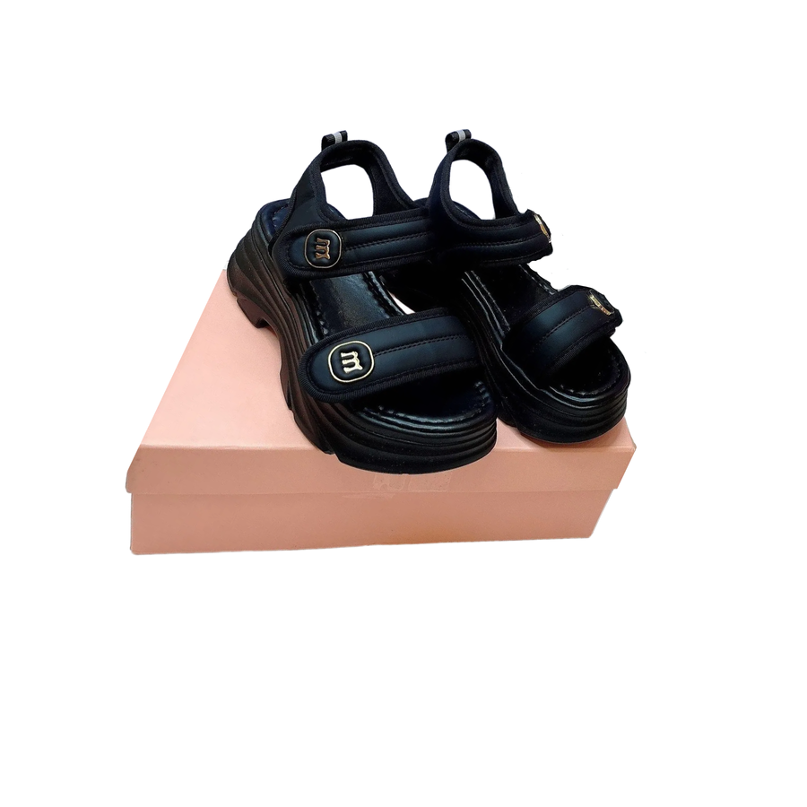 Dép Sandal Nữ TGG F627 Da Mềm Màu Đen Size 36