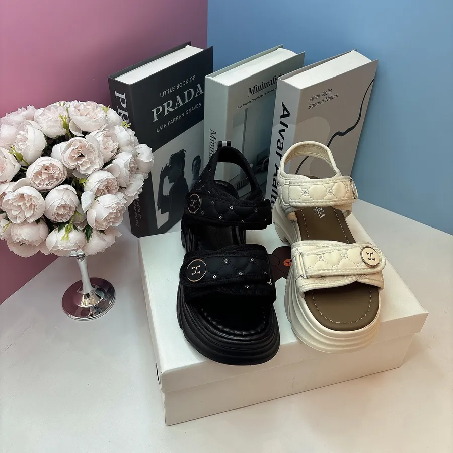 Dép Sandal Nữ TGG F901 Da Mềm Màu Be Size 39