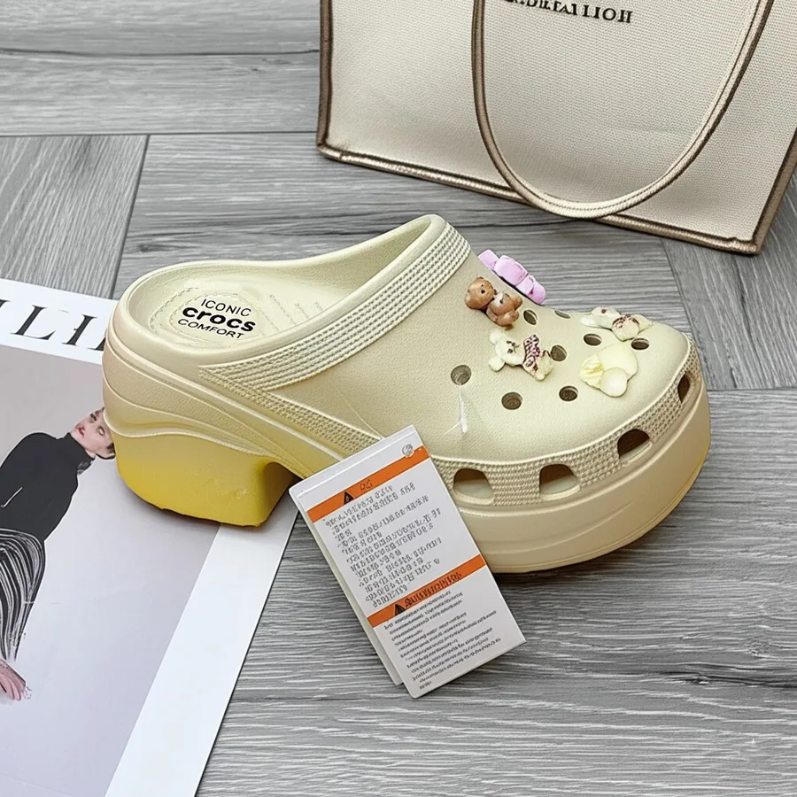 Dép Sục Nữ TGG 2011 Màu Be Sticker Gấu Size 38