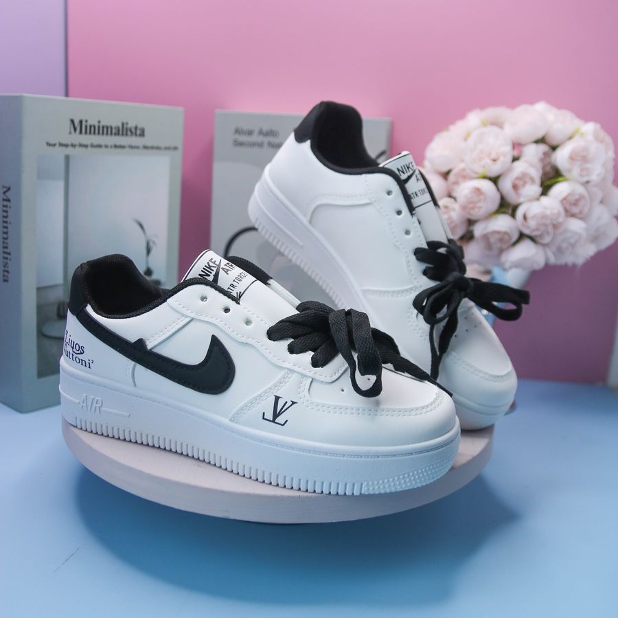 Giày Thể Thao Nikf Nữ TGG AJ388 Màu Trắng Phối Đen Size 38