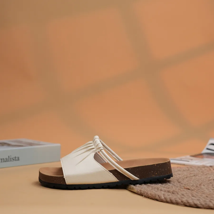 Dép sandal nữ quai rúm màu TGG 850 kem size 35