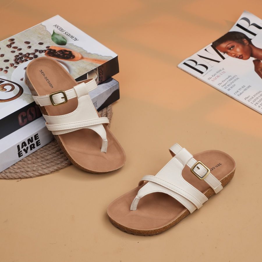 Dép Xỏ Ngón Nữ TGG 5010 Màu Trắng Kem Quai Da Size 35