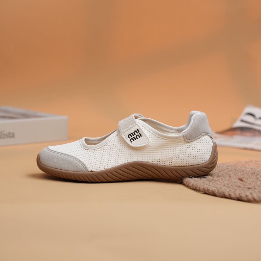 Giày Thể Thao Nữ TGG BV122-36 Vải Lưới Màu Trắng Size 35